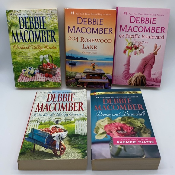 Debbie Macomber Bundle of 10 Softcover Books Cedar Cove Orchard Valley Dakota - Picture 7 of 8